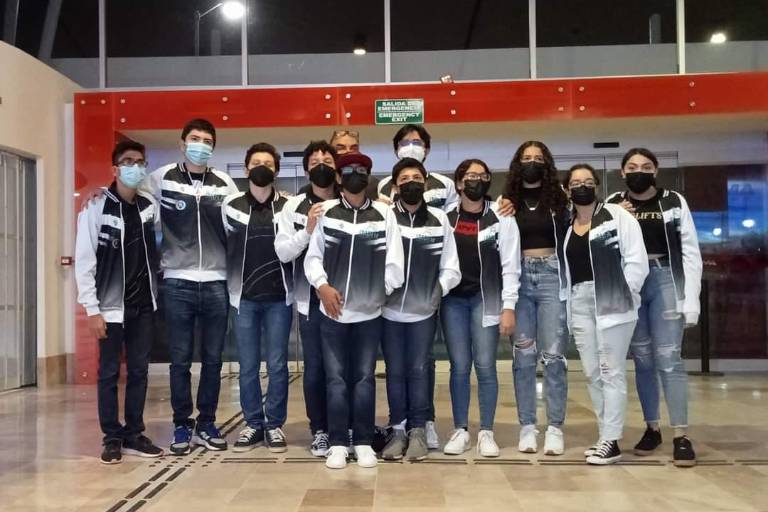 Nadadores mazatlecos obtienen su pase al Campeonato Nacional de aguas abiertas