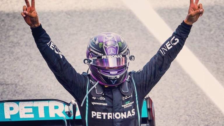 Lewis Hamilton celebra su victoria en el Gran Premio de España