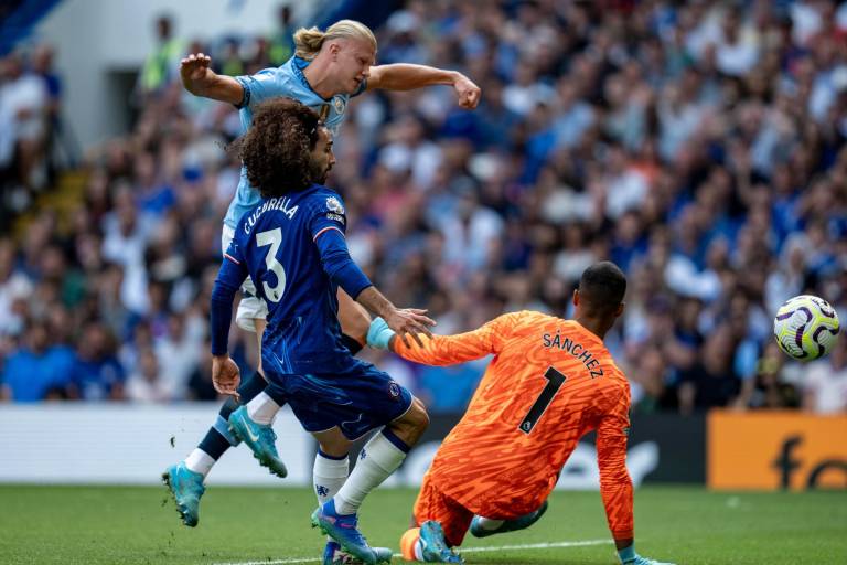 Manchester City vence al Chelsea y comienza con victoria la defensa del título