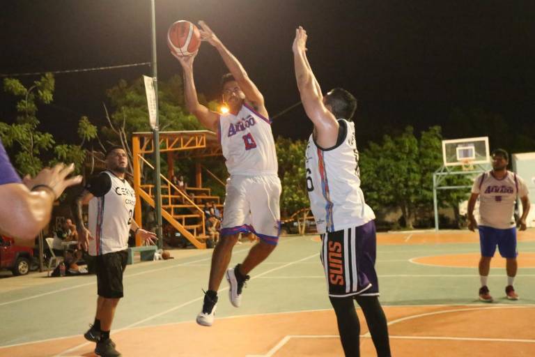 Teketires inicia con el pie derecho en baloncesto de Segunda Fuerza