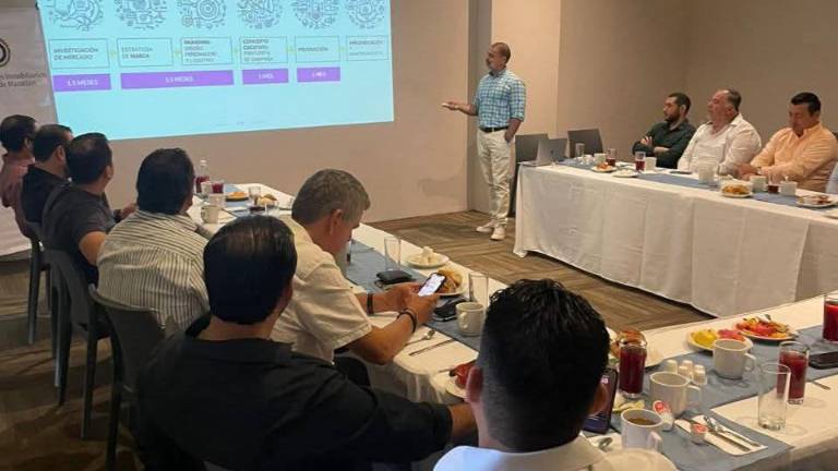 La Asociación de Desarrolladores Inmobiliarios de Mazatlán sostuvo su asamblea mensual en el puerto.
