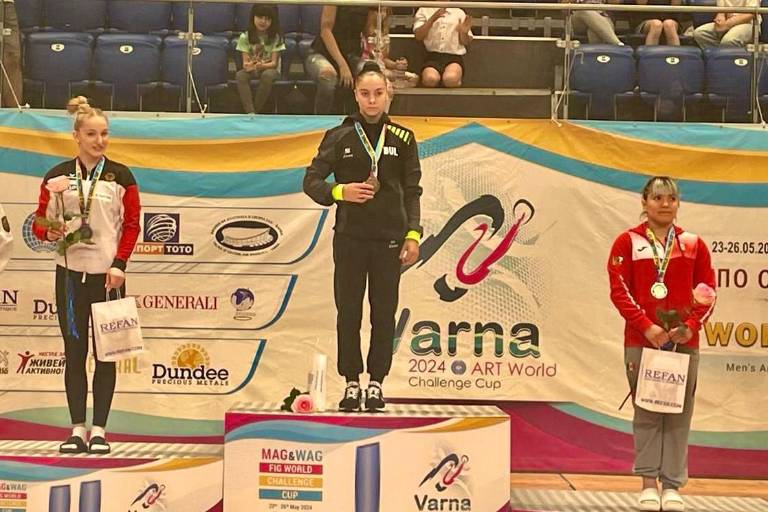 Alexa Moreno se cuelga el bronce en Copa del Mundo de gimnasia artística
