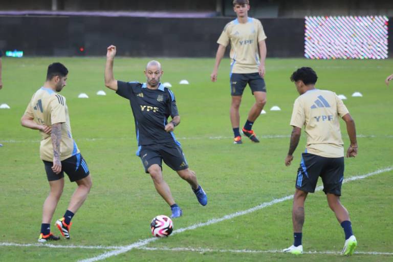 Entrena y reconoce terreno Argentina Sub 23 en el Estadio El Encanto
