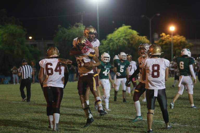 Redskins hace valer la casa ante Dragones de Culiacán, en futbol americano