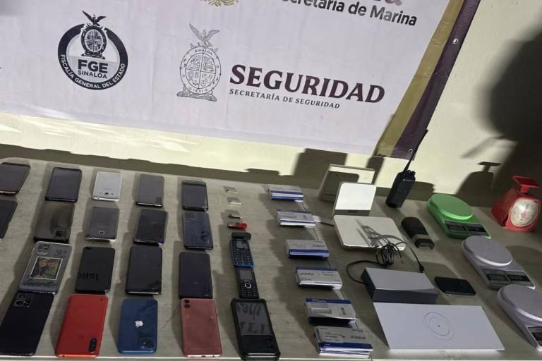 Hallan más armas e internet satelital a reos del Penal de Aguaruto, en Culiacán