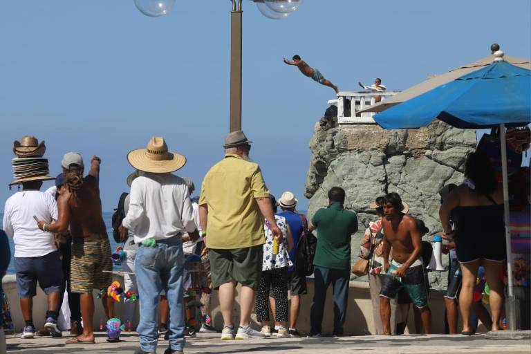 Mazatlán se alista para recibir hasta tres cruceros en un día