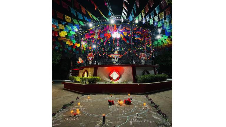 El Colectivo Orquídeas Moradas honra a 10 mujeres asesinadas en los últimos 20 años.