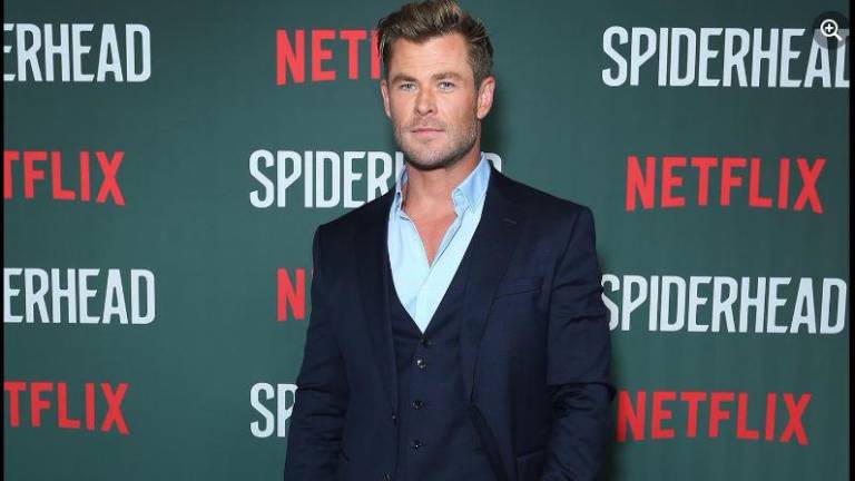 Debuta Chris Hemsworth en Tik Tok lanzando estreno de su nueva película