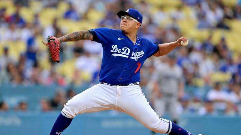 Julio Urías tiene otra sólida apertura.