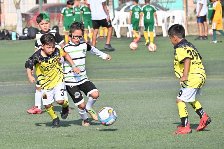 Mazatlán acoge tres Torneos Estatales de futbol infantil