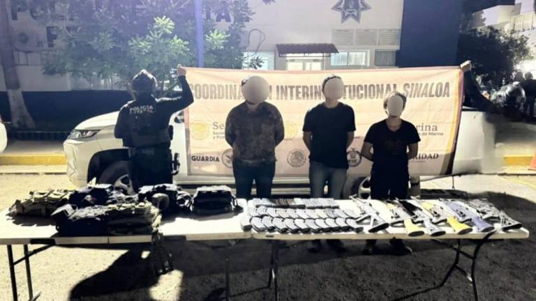 Luego de agredir a elementos de la Policía Estatal Preventiva, en la sindicatura de Tepuche, fueron detenidos cuatro hombres; uno resulto herido.