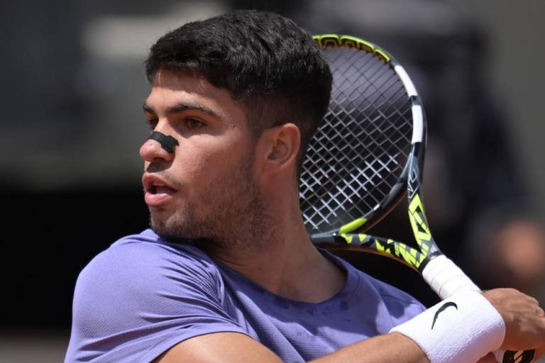 Carlos Alcaraz rompe su maleficio en Roma