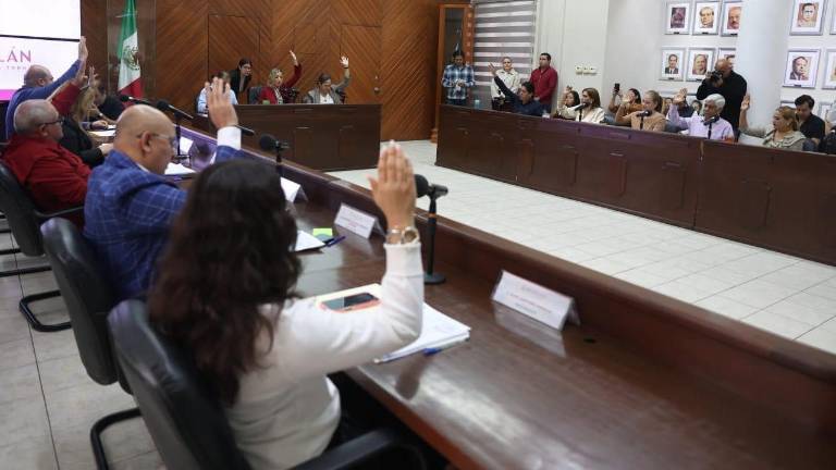 Cabildo de Mazatlán aprobó otorgar un 40 por ciento de descuento en el Predial a empresas.
