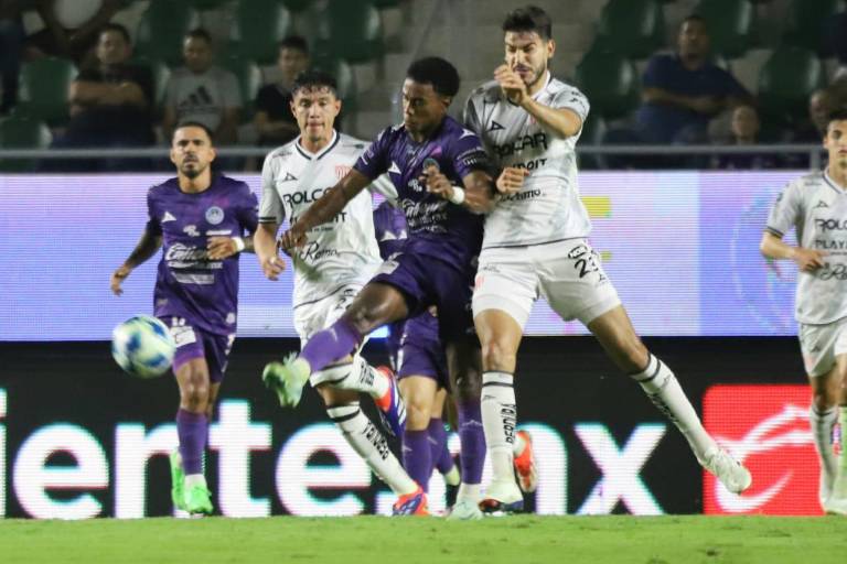 Mazatlán FC y Necaxa dividen puntos en El Encanto tras un tedioso empate sin goles