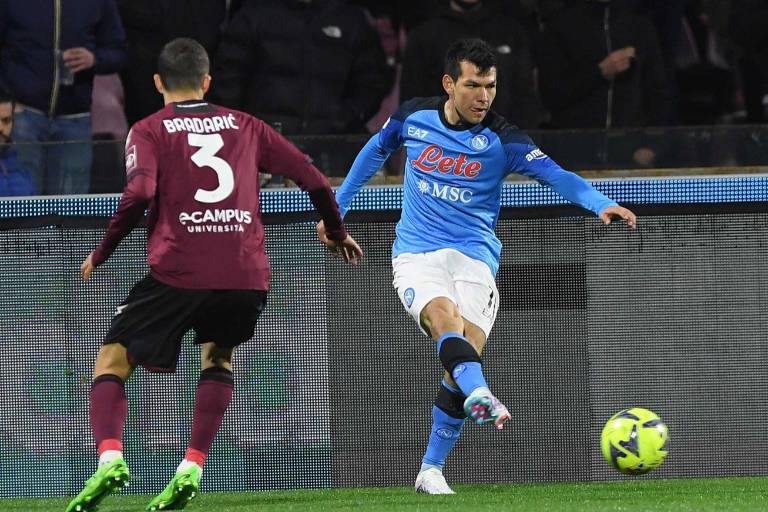 Ochoa evita goleada al Salernitana, pero caen ante Chucky y el Napoli