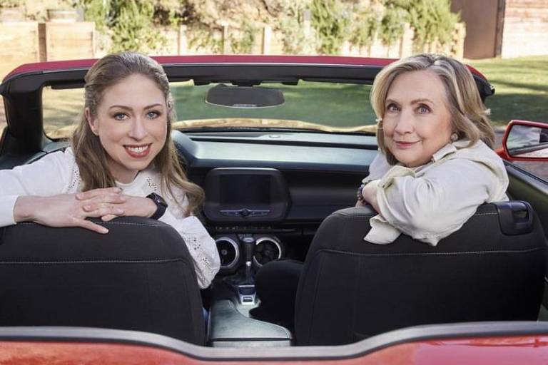 Hillary y Chelsea Clinton muestran avance de ‘Gutsy’, docuserie con mujeres que inspiran