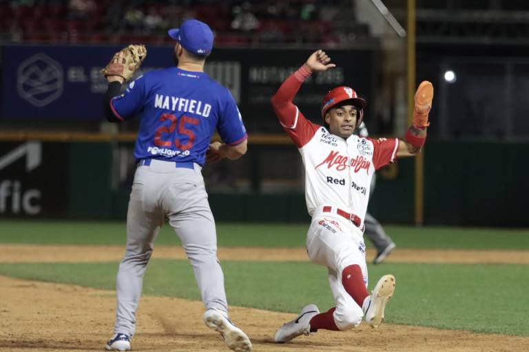 Venados da regalo navideño a su afición con sensacional remontada ante Charros