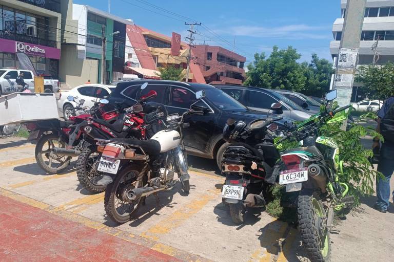 Retenes y operativos a motociclistas benefician la regulación de documentos: Recaudación y Renta