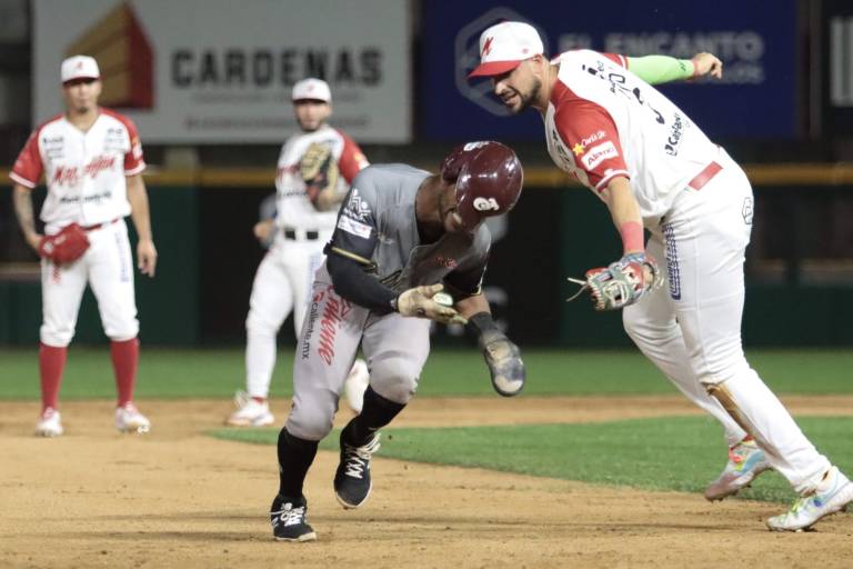 Luce Randy Romero y Venados rescata último de la serie ante Tomateros