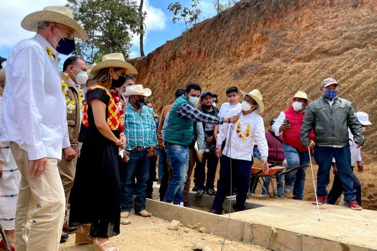 Organización comunitaria de los pueblos indígenas, fundamental para el éxito del Programa de Caminos Pavimentados