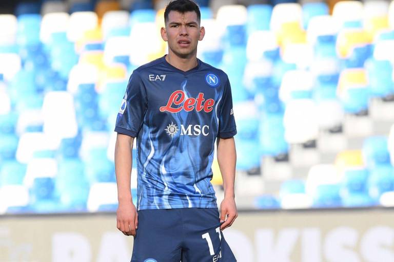 ‘Chucky’ Lozano participa en goleada del Napoli al Salernitana