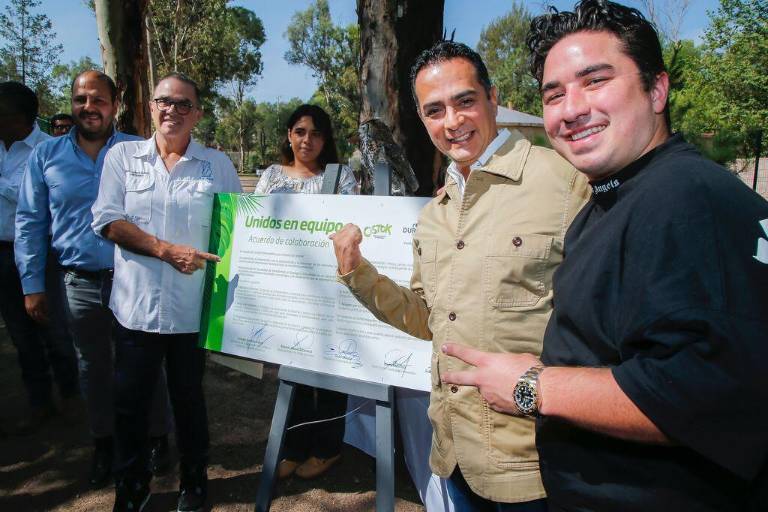 Firma Azcarm convenio para convertir el Zoológico Sahuatoba en santuario