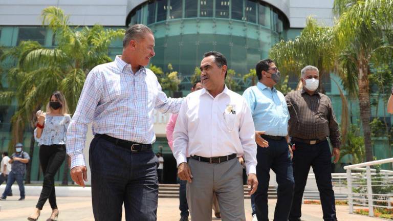 Gobernador de Sinaloa, Quirino Ordaz Coppel, y el Rector de la UAS, Jesús Madueña Molina
