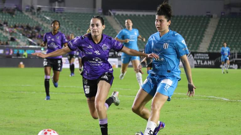 Las Cañoneras se encontraron con el poderío de las líderes del campeonato.