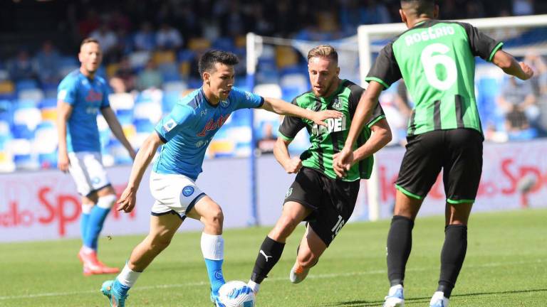 Chucky Lozano anota en goleada del Napoli al Sassuolo