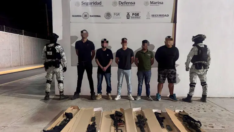 Operativo en Stanza Toscana dejó cinco detenidos y dos vehículos robados recuperados.