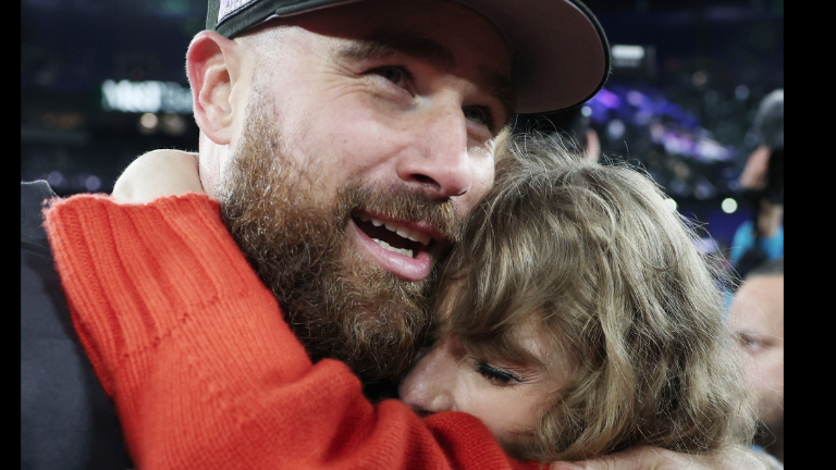 Taylor Swift y Travis Kelce.