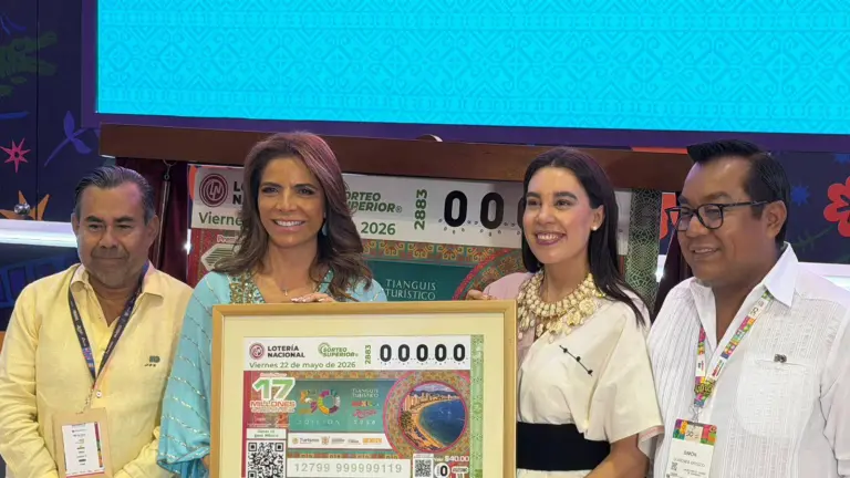 Presentación del billete de la Lotería Nacional conmemorativo del Tianguis Turístico que celebra 50 años.