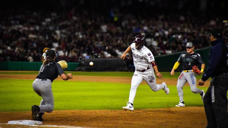 Tomateros respondió en la octava entrada con rally de tres carreras.