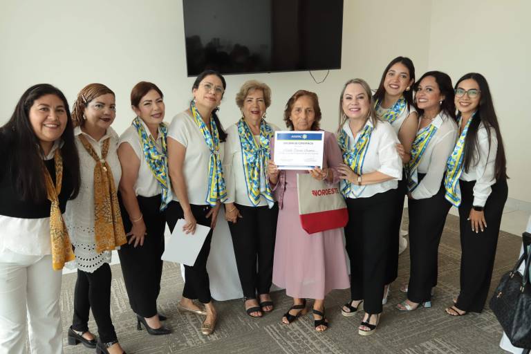 Damas de Anspac Mazatlán Unidad Noroeste celebran fin de curso con desayuno