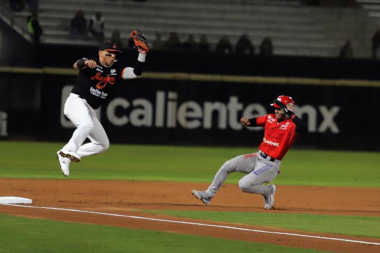 Venados de Mazatlán queda contra la lona, al caer por segundo juego ante Naranjeros de Hermosillo