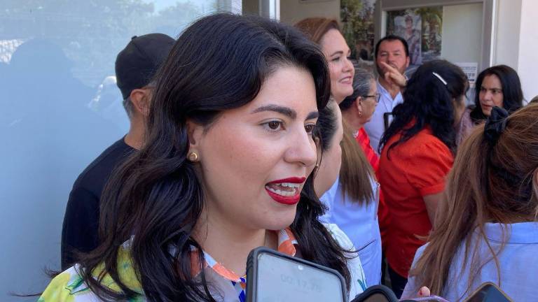 Ana Francis Chiquete, Secretaria de las Mujeres.