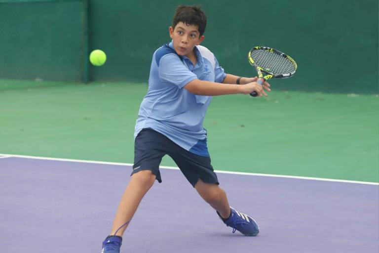 Jaime López abrió con un triunfo de 8-4 sobre Sebastián Galván.