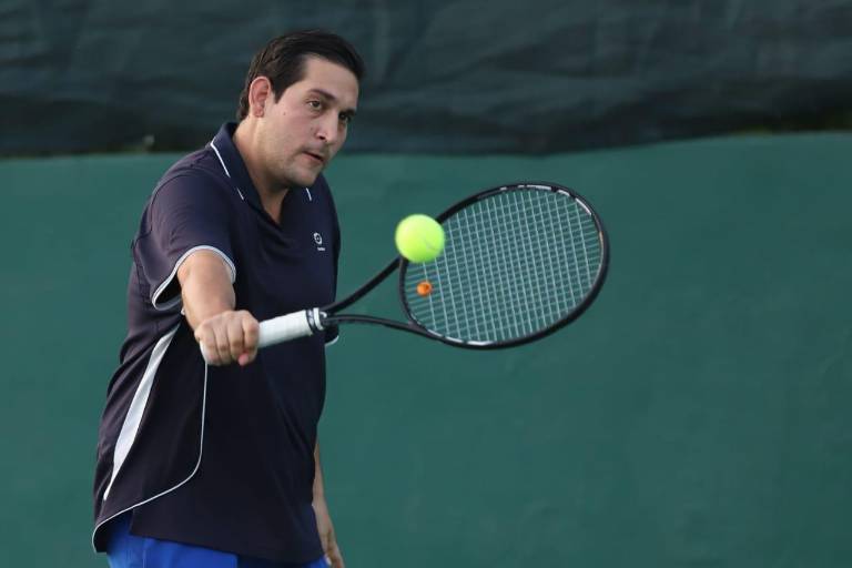 Arrancan las emociones del deporte blanco de la Copa La Raza, en El Cid