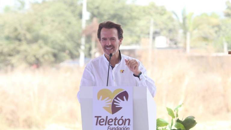 Fernando Landeros, presidente de Fundación Teletón, expresó unas palabras a los presentes.