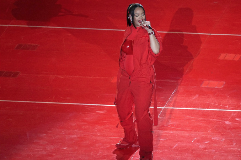 Obtiene Rihanna la corona como el mejor Super Bowl, superando a Katy Perry