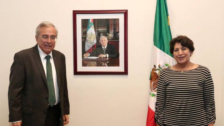 Rubén Rocha Moya, Gobernador electo, y Delfina Gómez, titular de la Secretaría de Educación,.