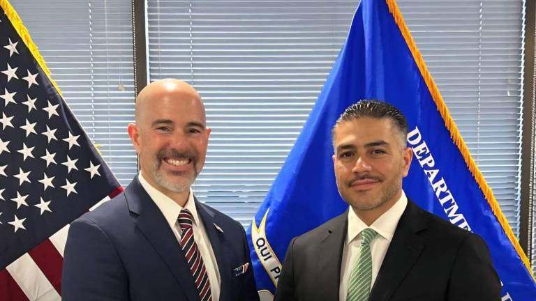 Terrance Cole, titular de la DEA; y Omar García Harfuch, Secretario de Seguridad y Protección Ciudadana.