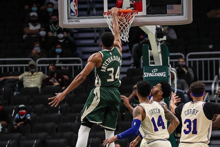 Antetokounmpo, segundo mejor anotador en la historia de Bucks