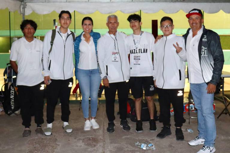 Va la Selección de Frontenis de Mazatlán por el oro en trinquete con pelota de goma