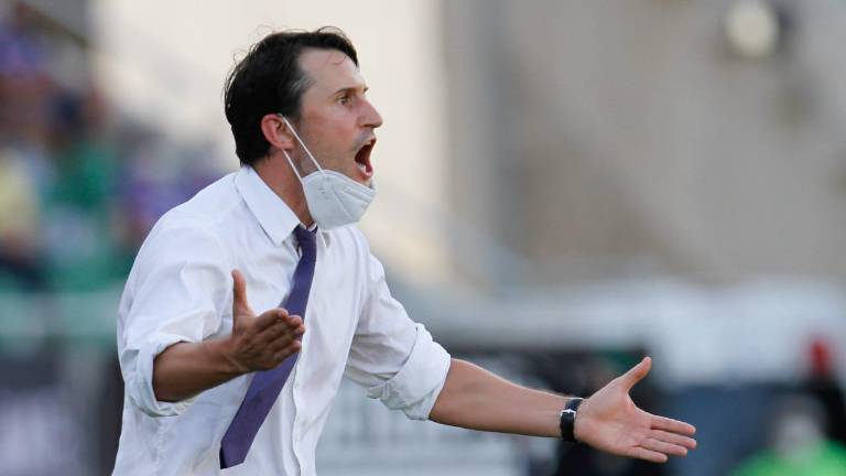 Beñat San José lamenta que Mazatlán FC haya dejado ir la victoria.