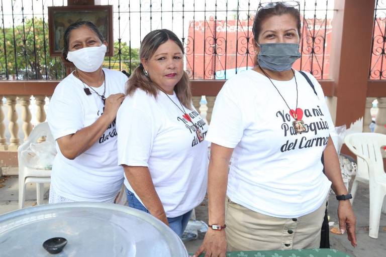 Feligreses celebran a la Virgen del Carmen