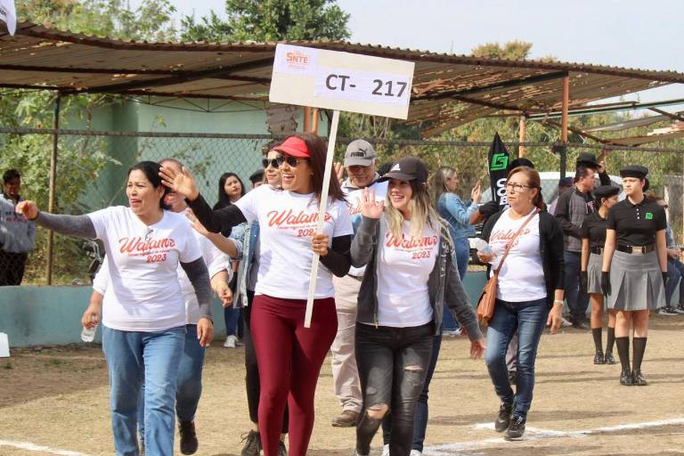 Participan más de 600 deportistas en el Torneo Regional de Voleibol Walamo