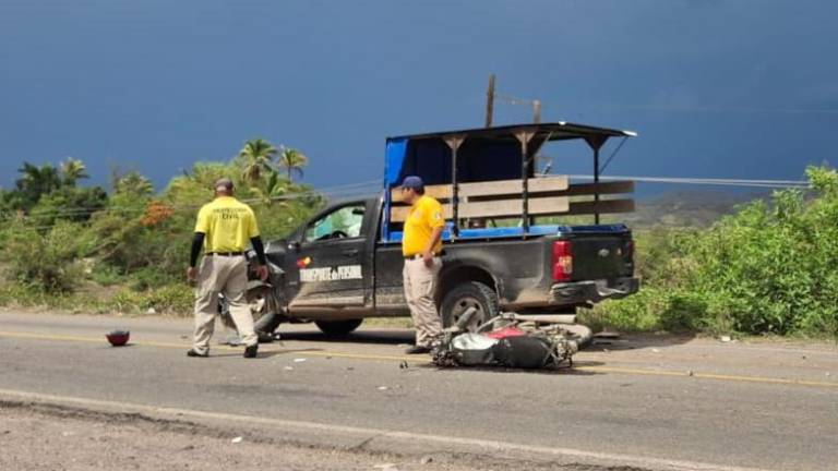 El motociclista resultó herido por lo que fue trasladado a un hospital.