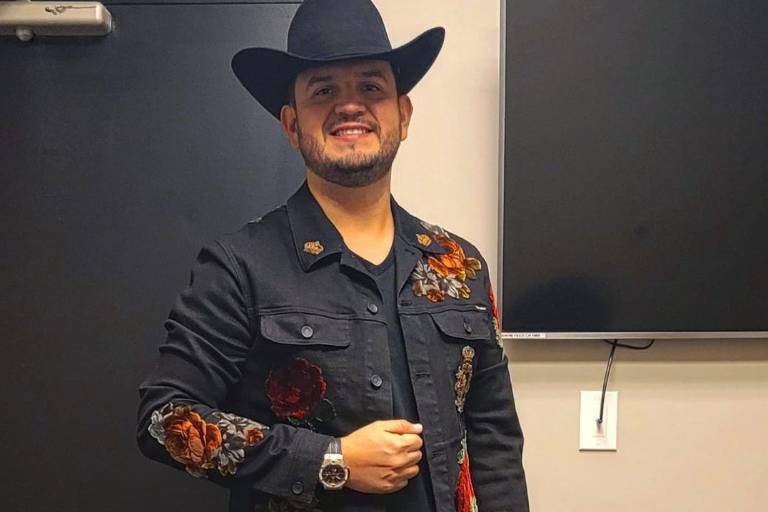 Edén Muñoz tendrá dueto con la MS; así arranca como solista