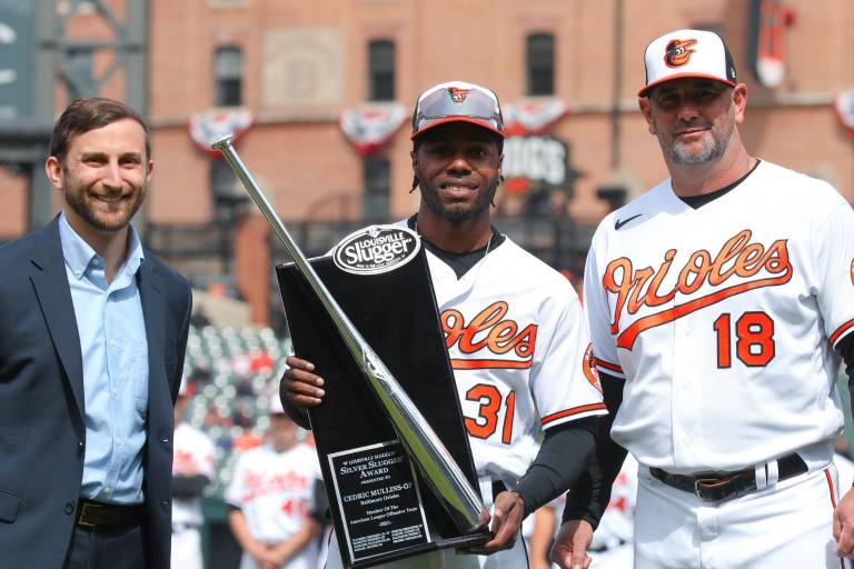 Bruce Zimmerman y Cedric Mullins guían primer triunfo de los Orioles